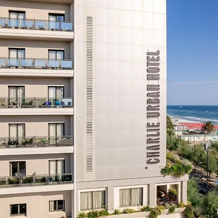 Charlie In Пезаро