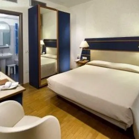 Charlie In Пезаро