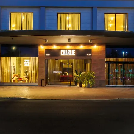 Hotel Charlie In Pesaro 4*