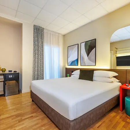 Charlie In Hotell Pesaro