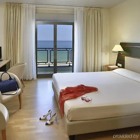 Charlie In Pesaro Hotel Pesaro