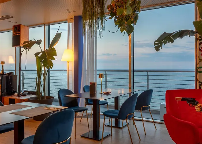 Otel Charlie In Pesaro